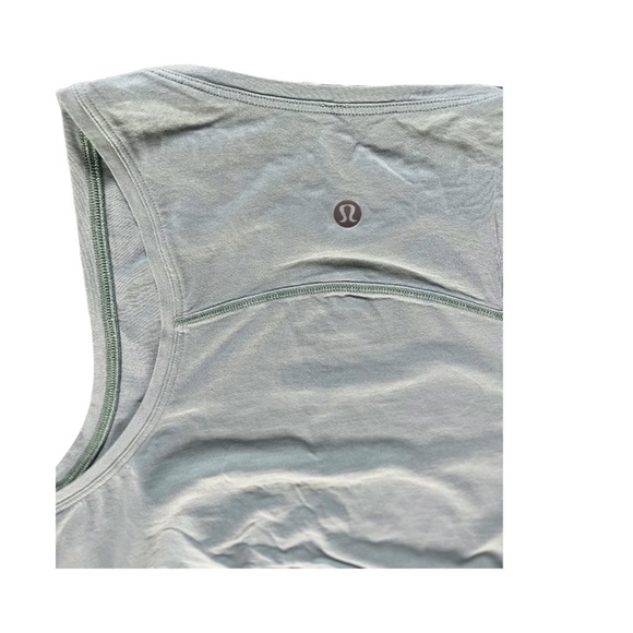 Lululemon Tank - Picture 3 of 4